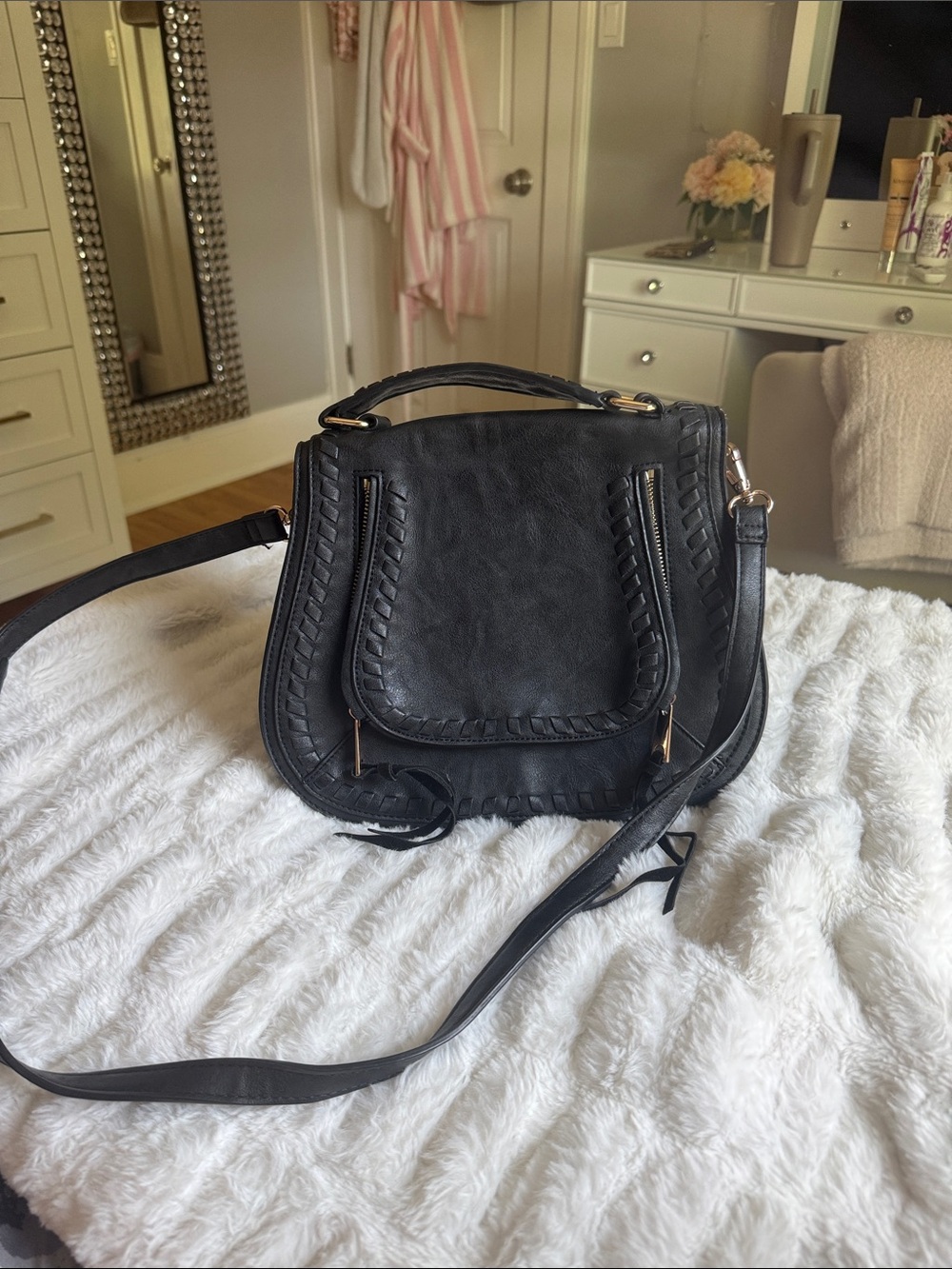 Urban Expressions Black Braided Saddle Crossbody Bag